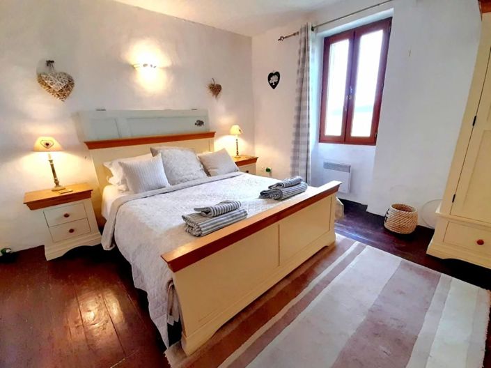 Image No.14-4 Bed Village House for sale