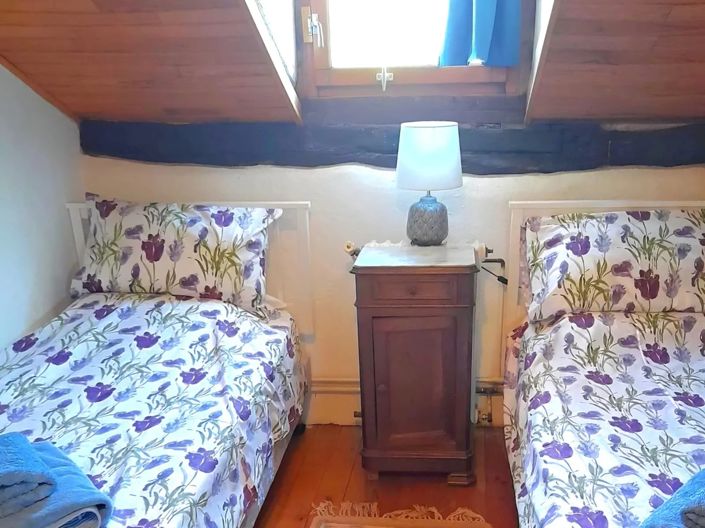 Image No.10-8 Bed Farmhouse for sale