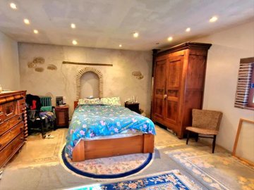 4b26b0f910c497d795dd61f700be16b42543a5850a160