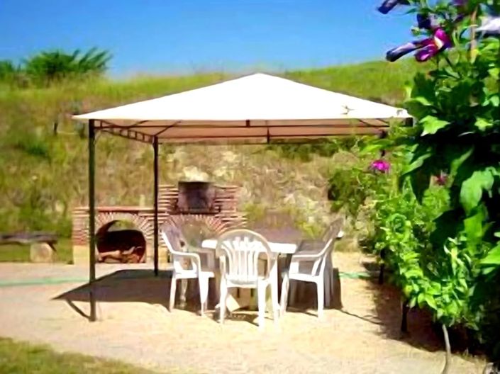 Image No.2-8 Bed Farmhouse for sale