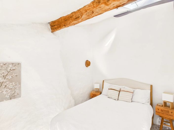 Image No.14-3 Bed House for sale