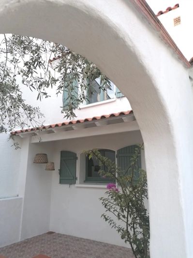 Image No.14-3 Bed House for sale