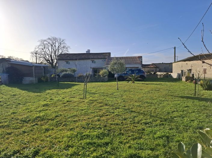 Image No.14-Maison de village de 3 chambres à vendre à Paizay-le-Chapt