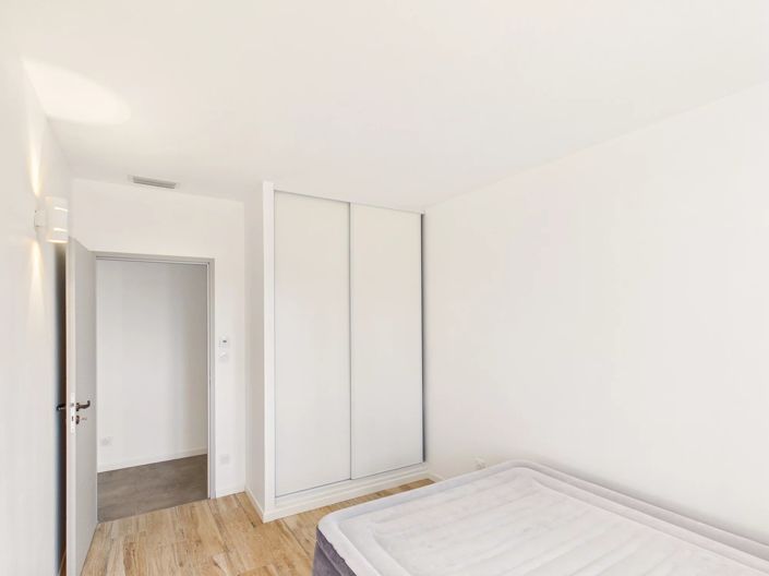 Image No.14-3 Bed House for sale