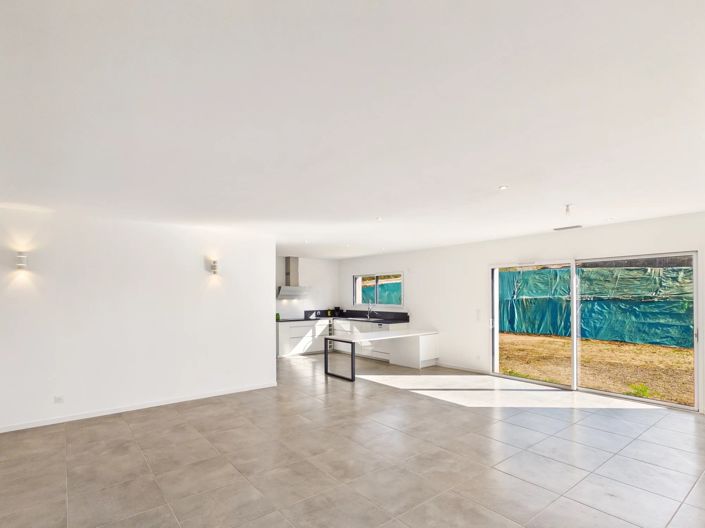 Image No.4-3 Bed House for sale