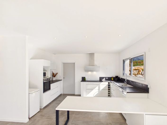 Image No.5-3 Bed House for sale