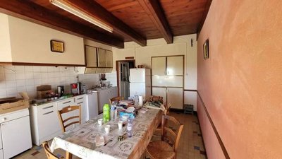 3bb9f69ead2e7df0887b79a437467336db0ed06eca700