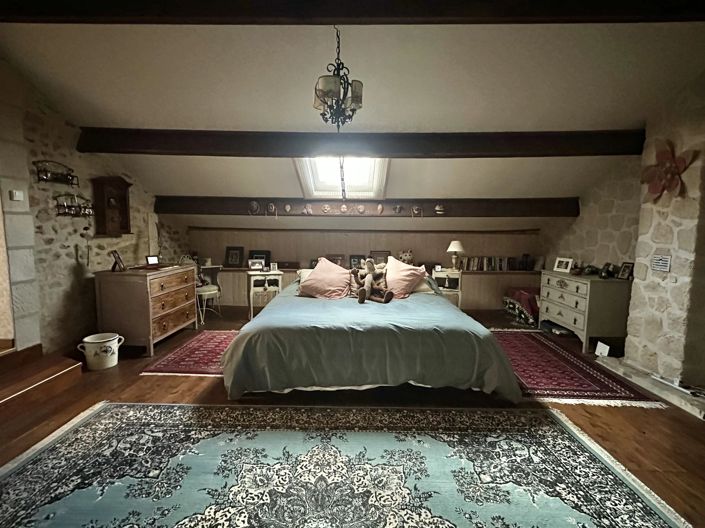 Image No.4-2 Bed House for sale