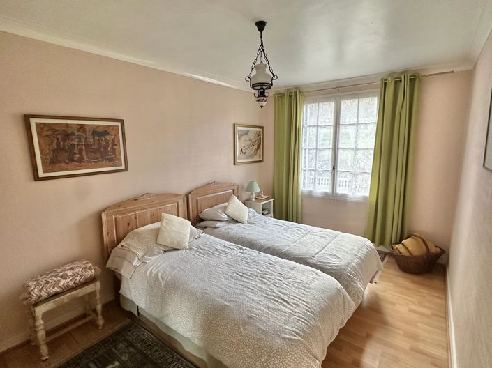 Image No.9-2 Bed House for sale