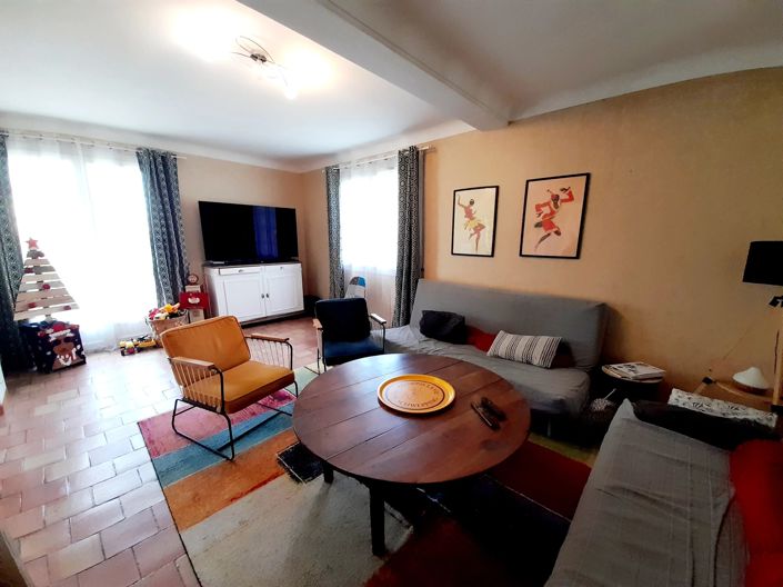 Image No.6-5 Bed House for sale