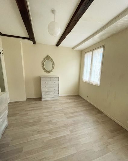 Image No.9-2 Bed House for sale