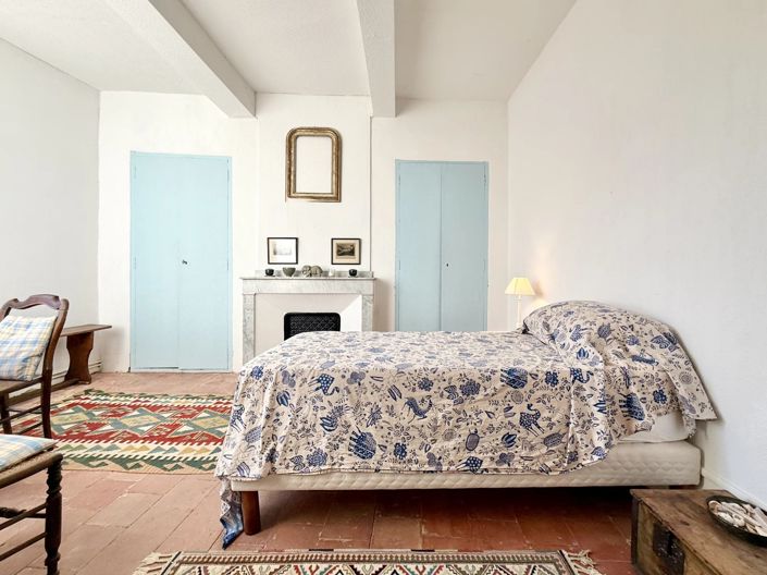 Image No.8-4 Bed House for sale