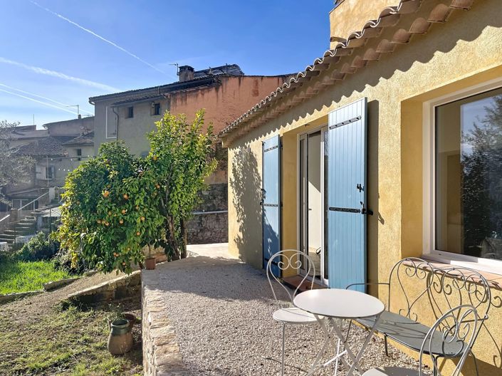 Image No.6-3 Bed Village House for sale