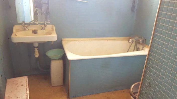 Image No.14-6 Bed House for sale