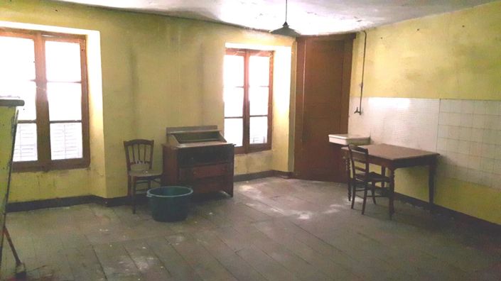 Image No.15-6 Bed House for sale