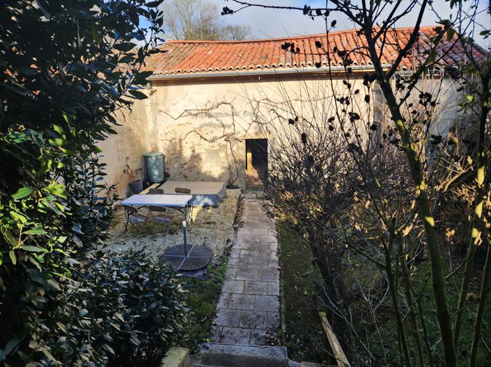 Image No.2-Maison de 2 chambres à vendre à Le Dorat