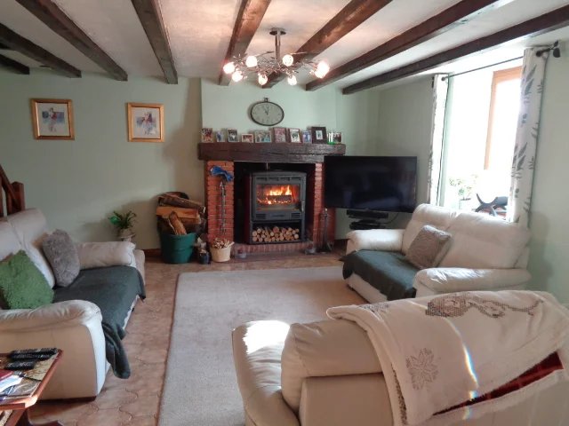 Image No.3-Maison de village de 4 chambres à vendre à Sauzé-Vaussais