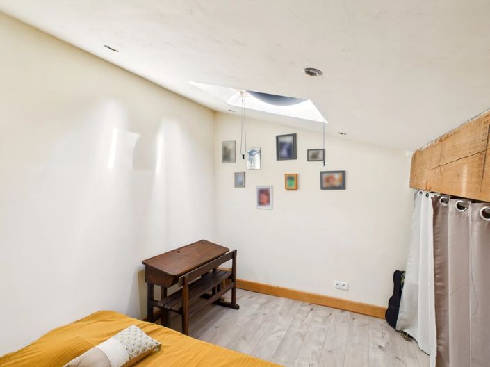 Image No.11-3 Bed Village House for sale