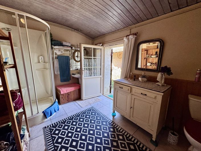 Image No.6-2 Bed House for sale