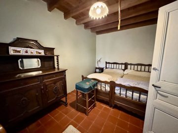 004039e862688ed07c36b69dd04f976a6d3e775ded403