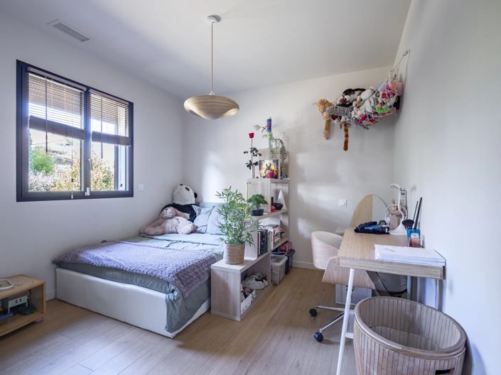 Image No.11-3 Bed House for sale