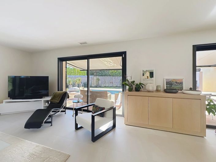 Image No.4-3 Bed House for sale