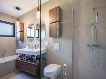 af2b1b9427286fbb1a4002ddcd6e285baae9611044192