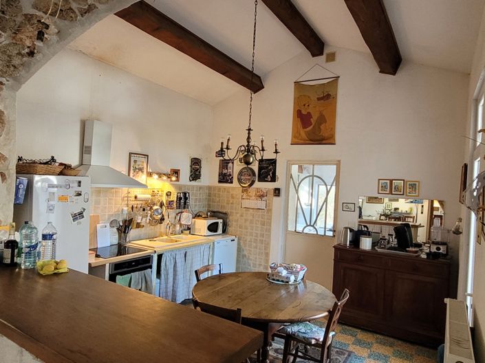 Image No.9-2 Bed House for sale