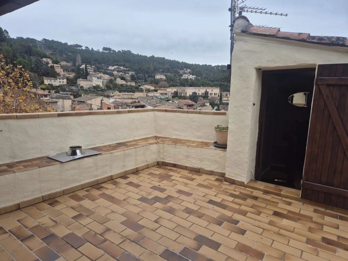 Image No.7-3 Bed Property for sale