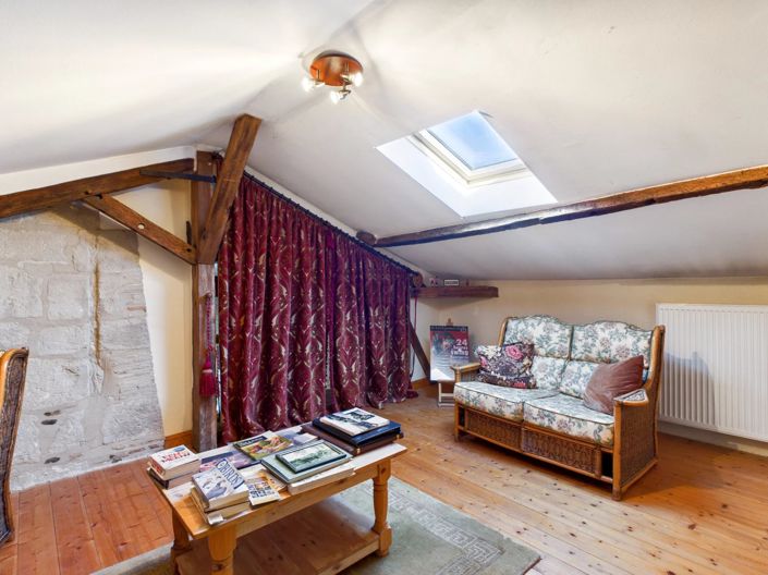 Image No.14-4 Bed House for sale