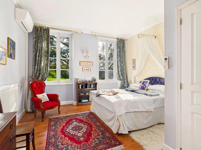 Image No.8-4 Bed House for sale