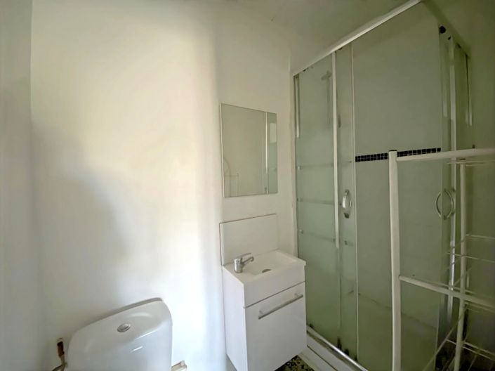 Image No.10-2 Bed House for sale