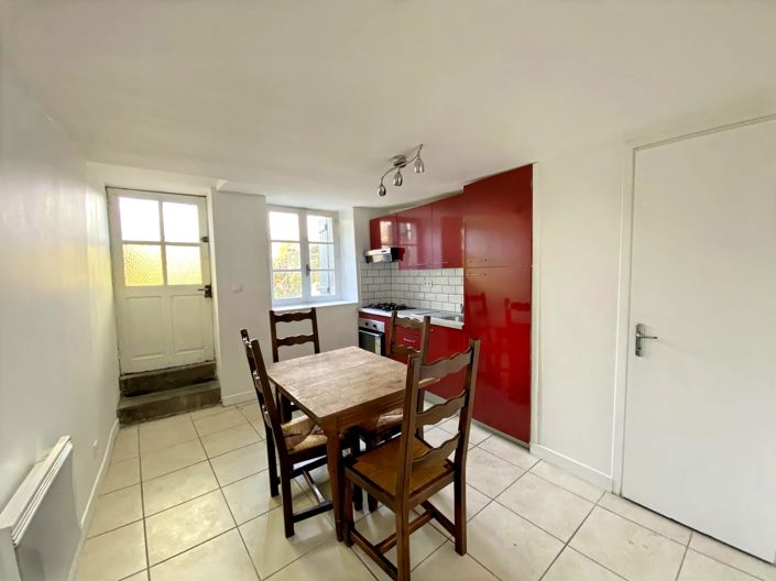 Image No.5-2 Bed House for sale