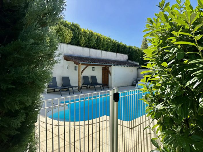 Image No.2-6 Bed House for sale