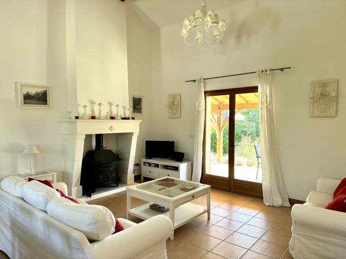 Image No.9-6 Bed House for sale