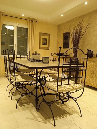 Image No.12-3 Bed House for sale