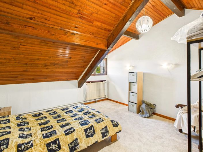 Image No.9-4 Bed House for sale