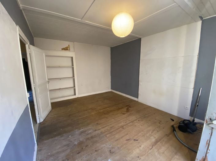 Image No.11-House for sale