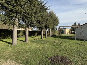 327c3645b371c285906992b044620c4354143a8239409