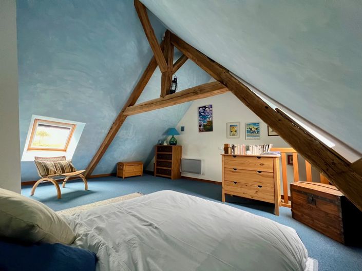 Image No.10-3 Bed House for sale