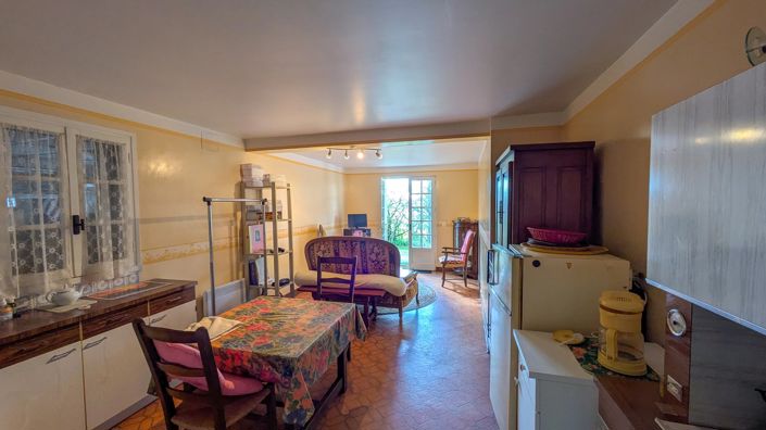 Image No.12-6 Bed House for sale