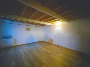 e9b56ee3c0fa35367b3d9518fb0402c7c0aacc1ca7334