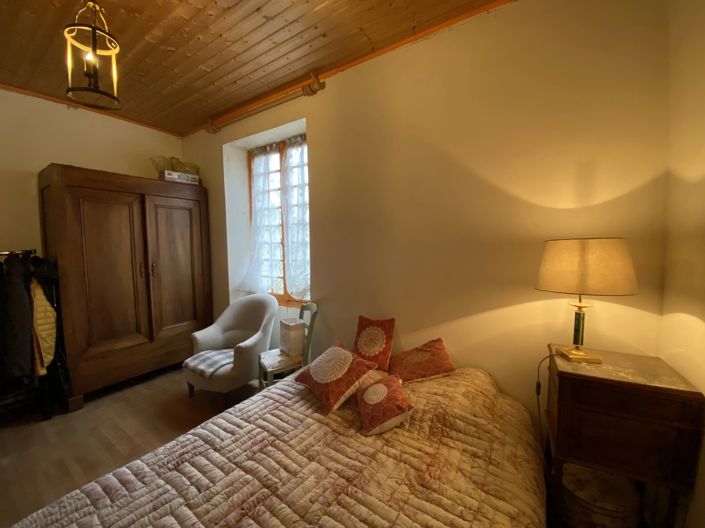 Image No.8-3 Bed House for sale