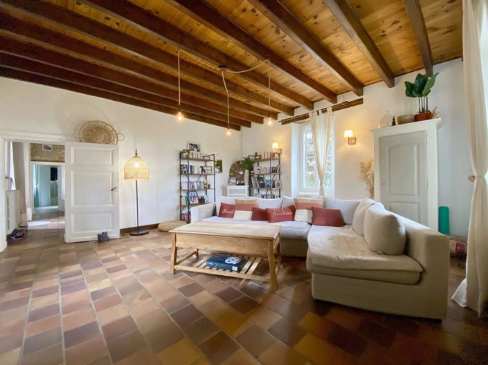 Image No.3-5 Bed House for sale