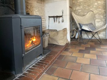 17e966bce8d7282f7bcf2d8db64ca3d9ad0dcb7e0b379