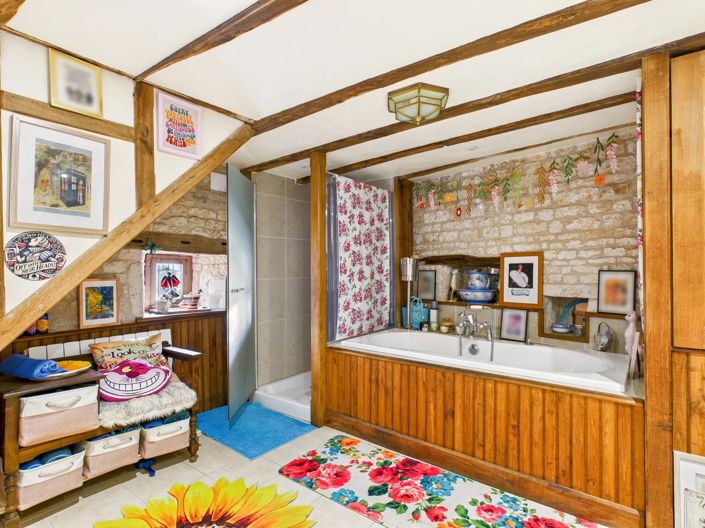 Image No.6-1 Bed House for sale