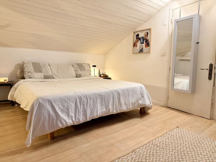 Image No.8-3 Bed House for sale