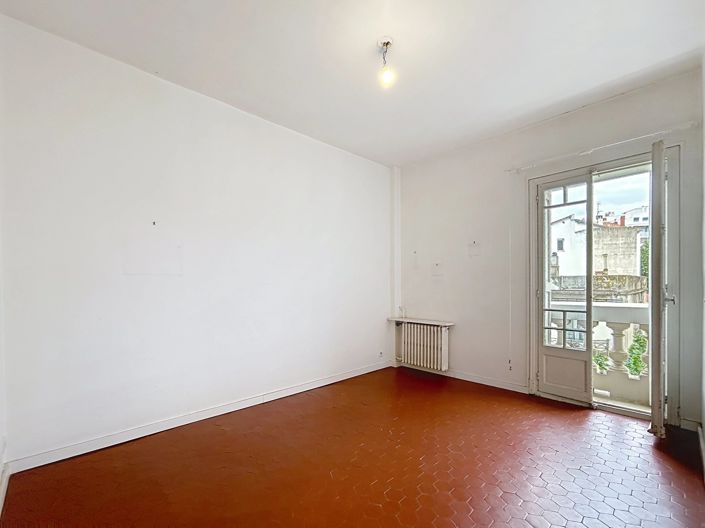 Image No.13-4 Bed House for sale