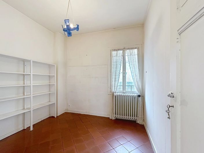 Image No.15-4 Bed House for sale