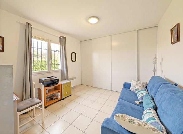 Image No.13-3 Bed House for sale